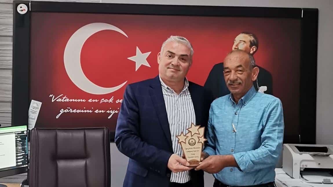 EMEKTAR SERVİS ŞOFÖRÜMÜZ GÜRBÜZ AKSOY'DAN VEDA...